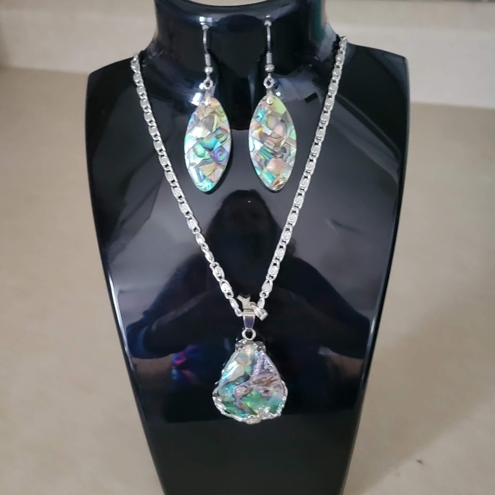 NEW! Abalone Shell Teardrop Necklace & Earrings Set - Iridescent Green Silver